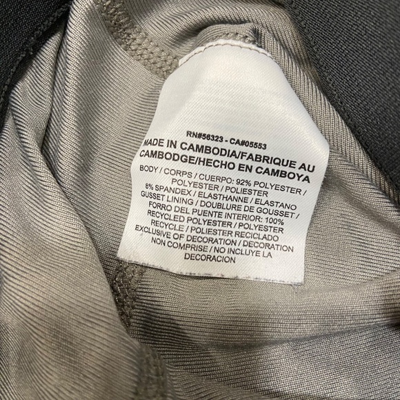 Nike Dri Fit Stay Warm Printed Running Capri Pants Womens Small - Picture 5 of 11